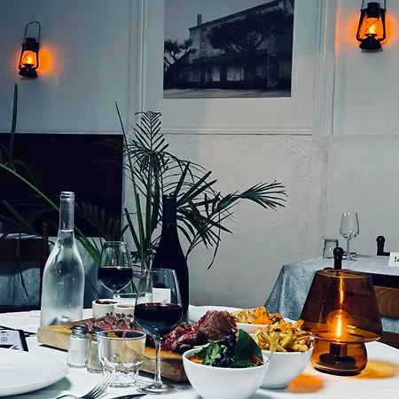 Des Voyageurs Hotel *